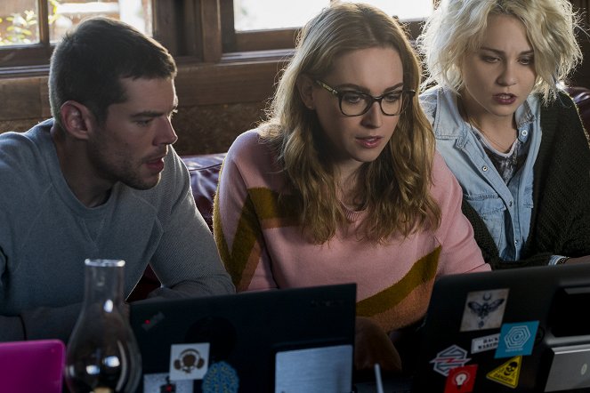 Sense8 - I Have No Room In My Heart For Hate - Photos - Brian J. Smith, Jamie Clayton, Tuppence Middleton
