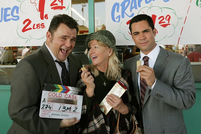 Cold Case - Season 3 - Committed - De filmagens - Jeremy Ratchford, Diane Ladd, Danny Pino