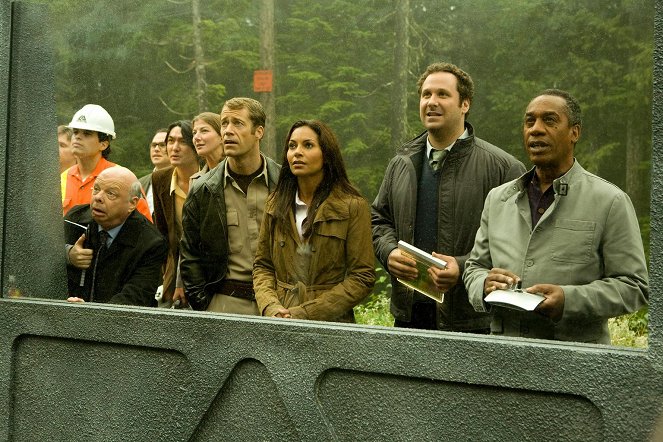 Heuréka – město divů - Souboj Titanů - Z filmu - Wallace Shawn, Colin Ferguson, Salli Richardson-Whitfield, Joe Morton