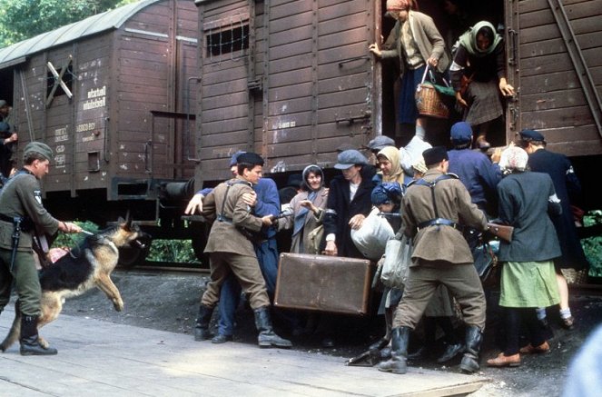 Escape from Sobibor - Do filme