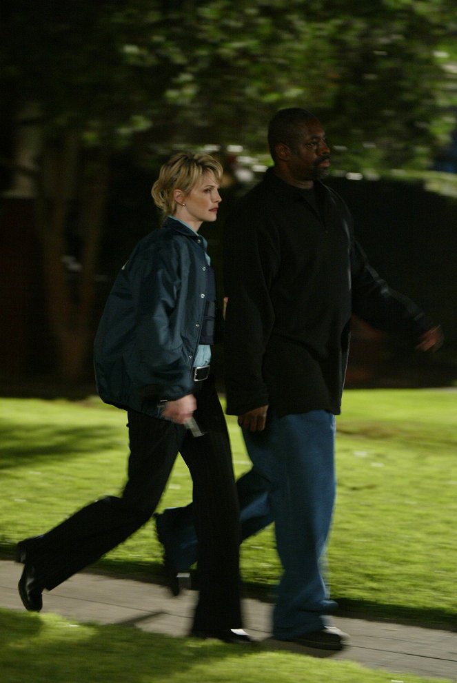 Cold Case - Who's Your Daddy - Van film - Kathryn Morris