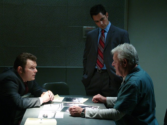 Cold Case : Affaires classées - Chasse aux sorcières - Film - Jeremy Ratchford, Danny Pino, Dion Anderson