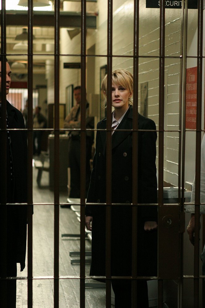 Cold Case - Season 2 - Kensington - Photos - Kathryn Morris