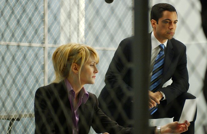 Cold Case - Creatures of the Night - Making of - Kathryn Morris, Danny Pino