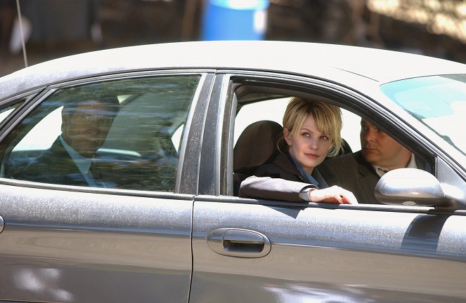 Cold Case : Affaires classées - Season 1 - Le Feu aux poudres - Film - Kathryn Morris, Jeremy Ratchford
