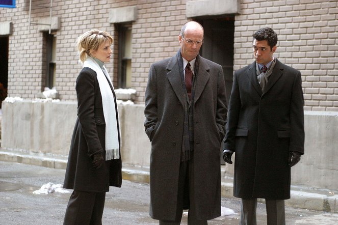 Cold Case : Affaires classées - Season 1 - Le Secret de la confession - Film - Kathryn Morris, John Finn, Danny Pino