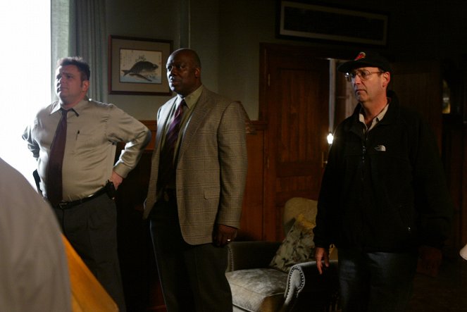 Cold Case - Kein Opfer ist je vergessen - Season 1 - Der letzte Brief - Dreharbeiten - Jeremy Ratchford, Thom Barry, Tim Hunter