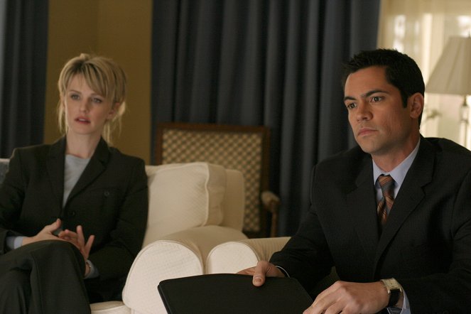Cold Case - Late Returns - Photos - Kathryn Morris, Danny Pino