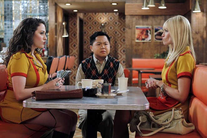 2 Broke Girls - And the 90's Horse Party - Photos - Kat Dennings, Matthew Moy, Beth Behrs