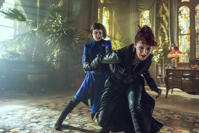 Into the Badlands - Chapter XV: Nightingale Sings No More - Photos - Ally Ioannides, Emily Beecham