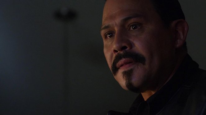 Sons of Anarchy - Season 2 - Potlatch - Photos - Emilio Rivera