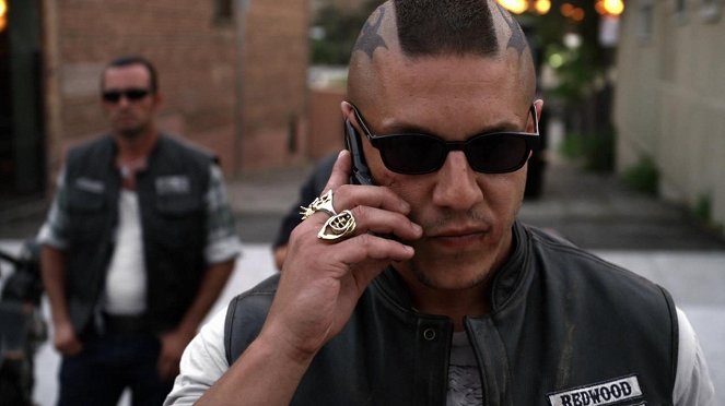 Sons of Anarchy - Na Triobloidi - Photos - Theo Rossi