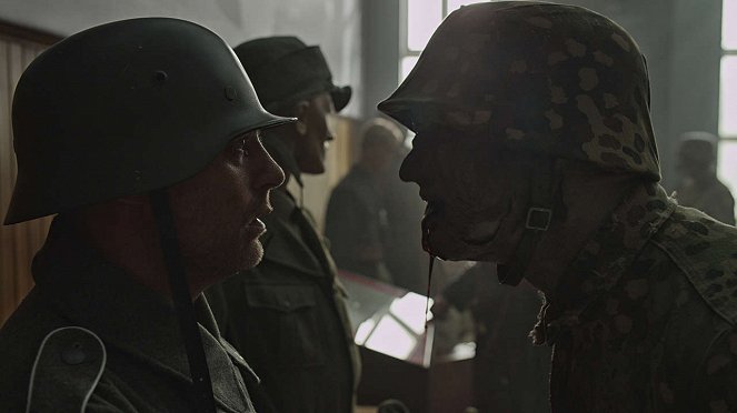Zombis nazis 2: Rojos vs. Muertos - De la película