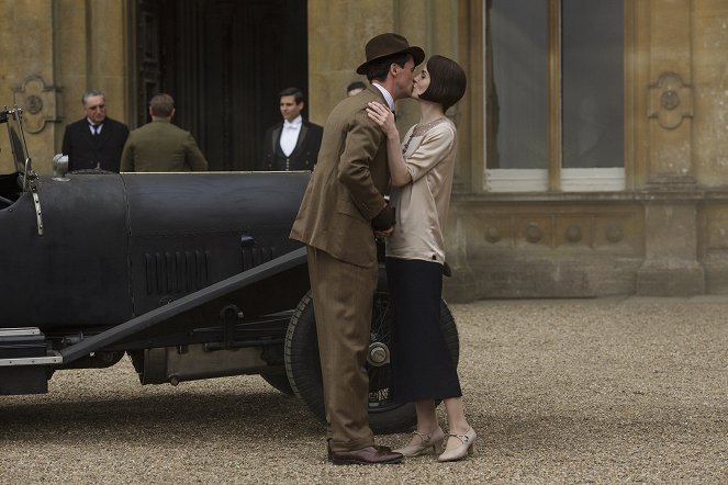 Downton Abbey - Season 6 - Christmas Special - Photos - Matthew Goode, Michelle Dockery