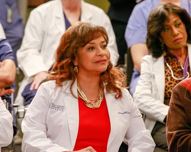 Grey's Anatomy - Die jungen Ärzte - Season 13 - Vertraute Gesten - Filmfotos - Debbie Allen