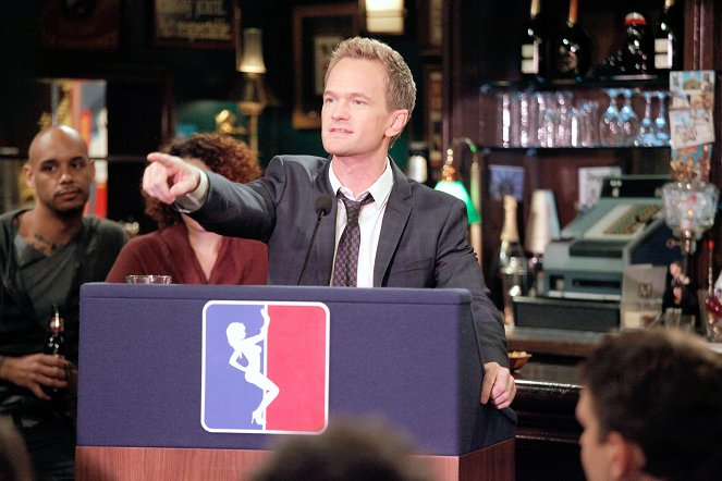 How I Met Your Mother - The Stamp Tramp - Photos - Neil Patrick Harris
