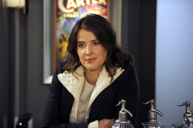How I Met Your Mother - The Over-Correction - Photos - Cobie Smulders