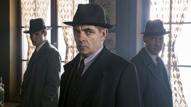 Maigret - Season 1 - Kommissar Maigret: Ein toter Mann - Werbefoto - Rowan Atkinson