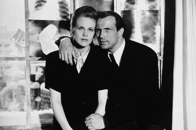 Die Mörder sind unter uns - Filmfotos - Hildegard Knef, Wilhelm Borchert