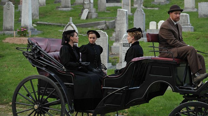 Dvojnásobná vražedkyně Lizzie Bordenová - Z filmu - Clea DuVall, Christina Ricci