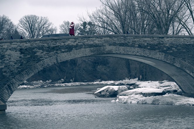 The Handmaid's Tale - The Bridge - Photos