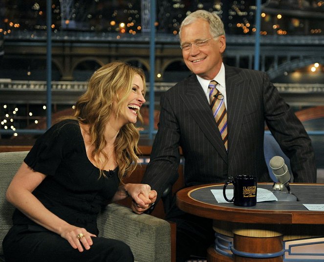 Late Show with David Letterman - Photos - Julia Roberts, David Letterman