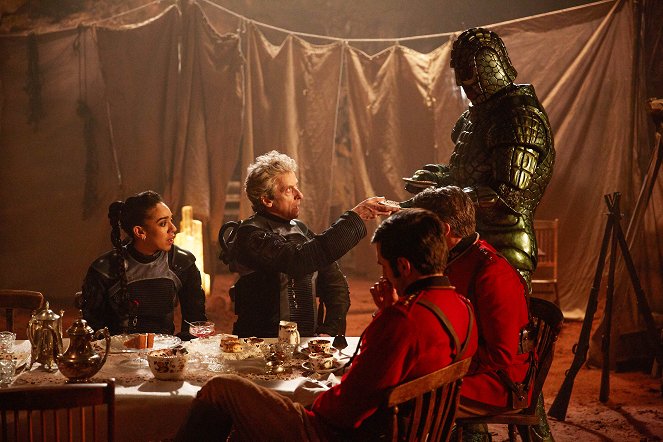 Doctor Who - The Empress of Mars - Photos - Pearl Mackie, Peter Capaldi