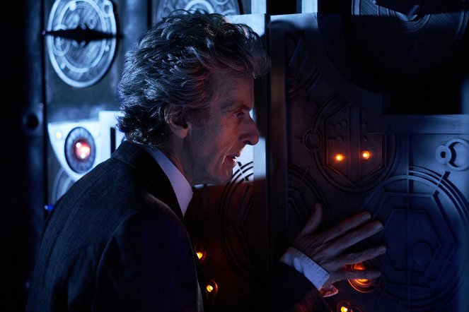 Doctor Who - The Empress of Mars - Photos - Peter Capaldi