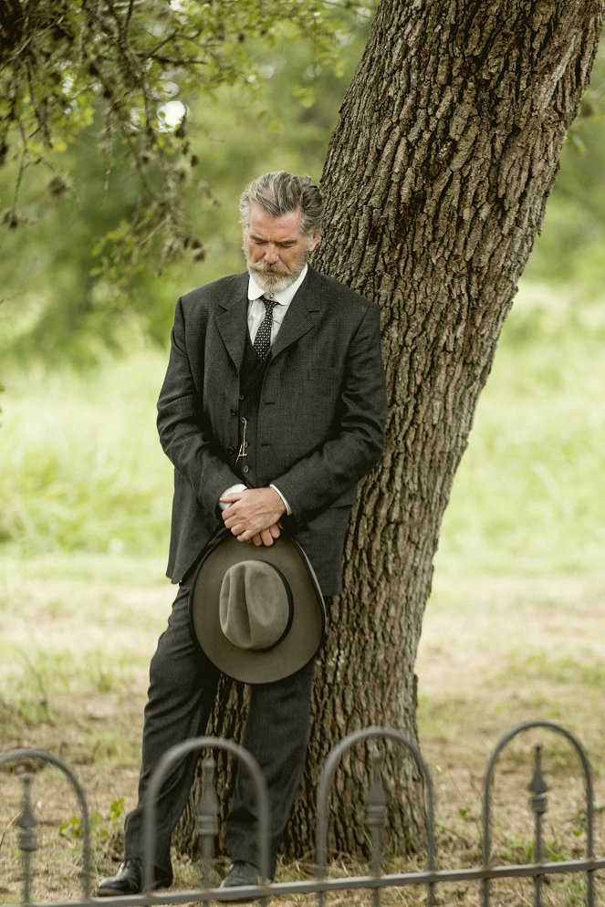 The Son - Season 1 - The Buffalo Hunter - Photos - Pierce Brosnan