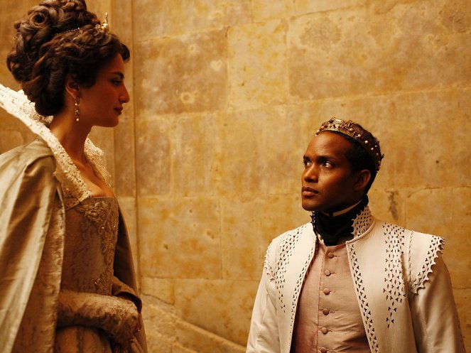 Still Star-Crossed - In Fair Verona, Where We Lay Our Scene - Z filmu - Medalion Rahimi, Sterling Sulieman