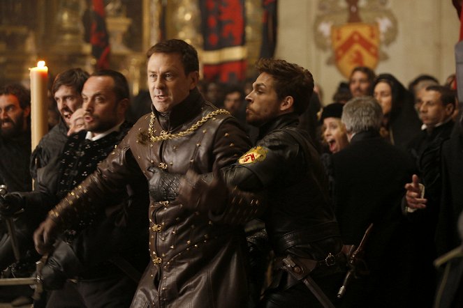 Still Star-Crossed - In Fair Verona, Where We Lay Our Scene - Photos - Grant Bowler, Wade Briggs