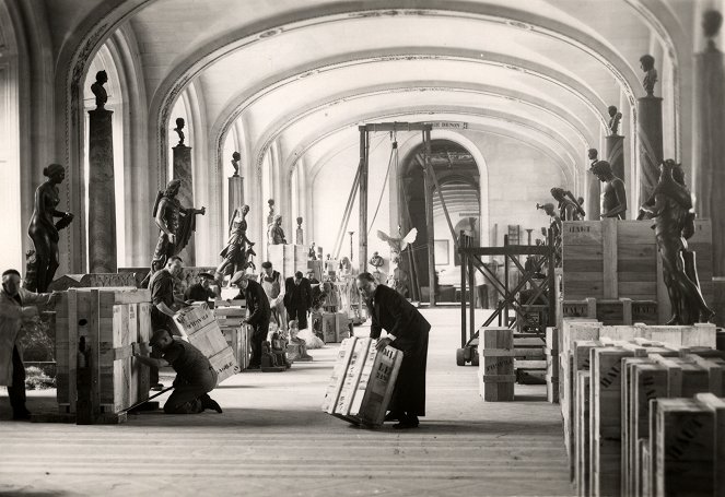 The Man who Saved the Louvre - Photos