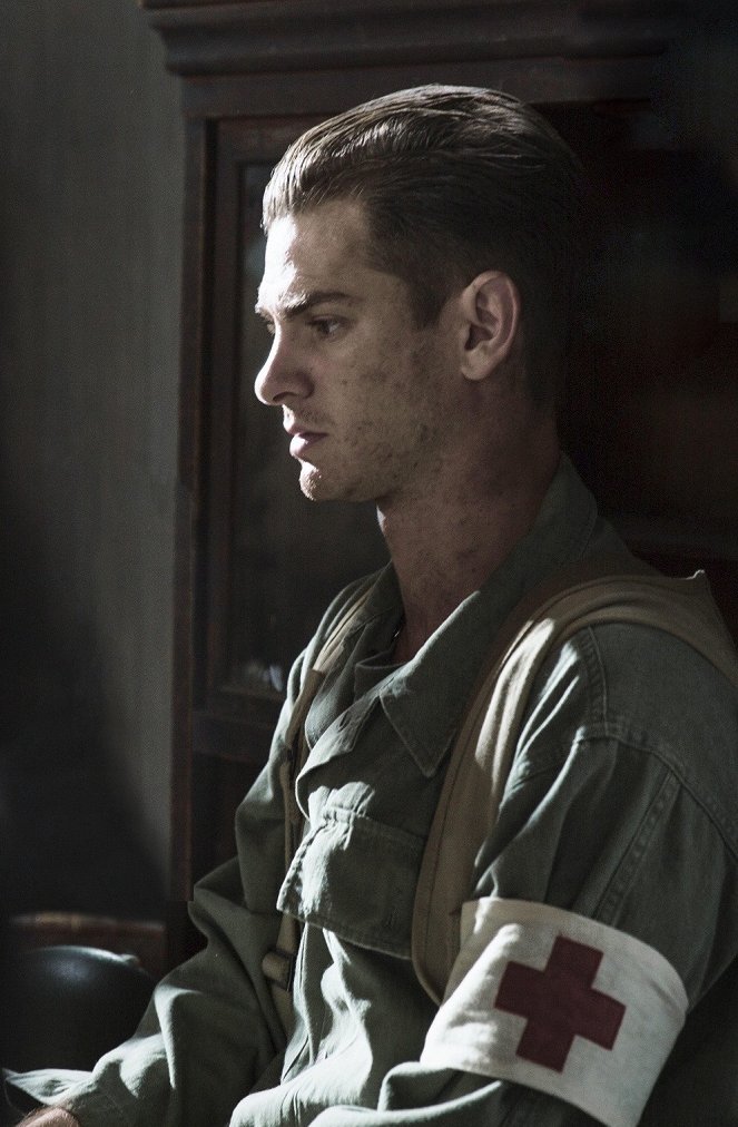 Hacksaw Ridge - Aseeton sotilas - Kuvat elokuvasta - Andrew Garfield