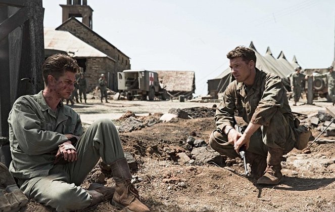 Hacksaw Ridge - Aseeton sotilas - Kuvat elokuvasta - Andrew Garfield, Sam Worthington