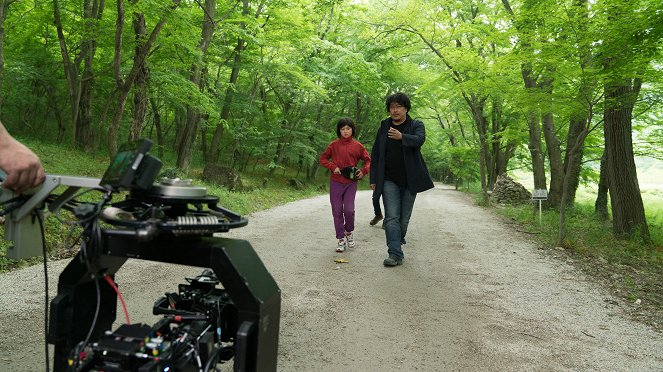 Okja - Dreharbeiten - Seo-hyun Ahn, Joon-ho Bong