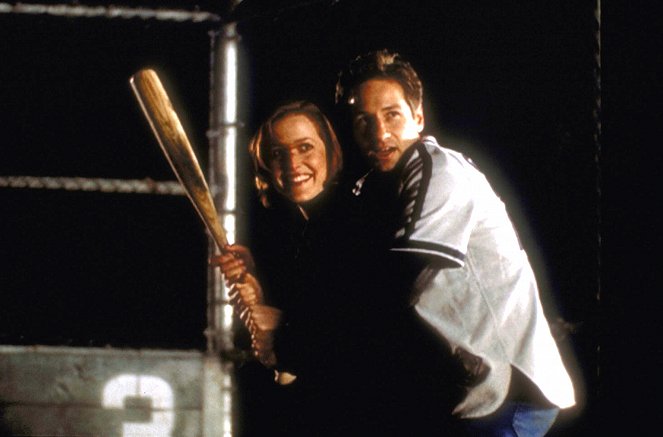 The X-Files - The Unnatural - Van film - Gillian Anderson, David Duchovny