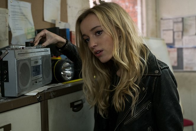Snatch - Creepers - Film - Phoebe Dynevor