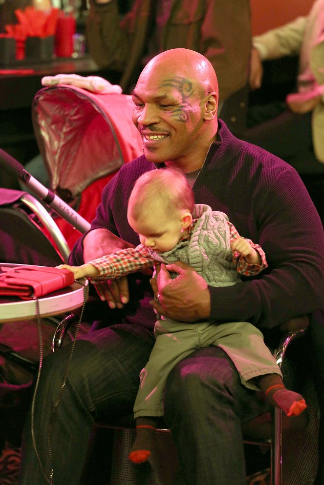 How I Met Your Mother - Bad Crazy - Photos - Mike Tyson