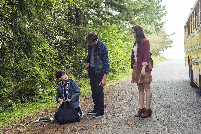 If There Be Thorns - Filmfotos - Mason Cook, Jedidiah Goodacre, Emily Tennant