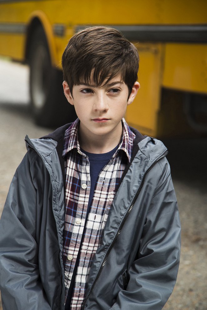 If There Be Thorns - Van film - Mason Cook