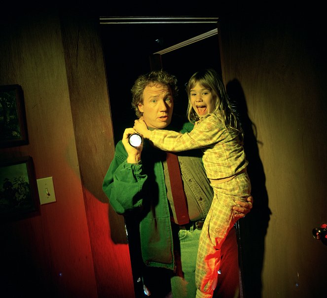 The Outer Limits - Season 1 - Under the Bed - Photos - Timothy Busfield, Colleen Rennison