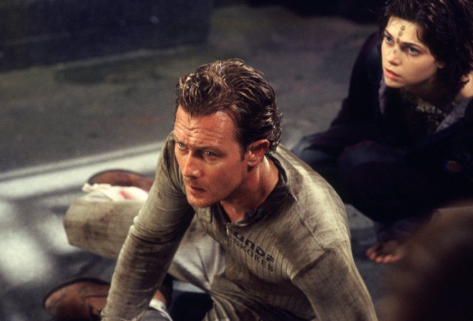 The Outer Limits - Quality of Mercy - Photos - Robert Patrick, Nicole de Boer