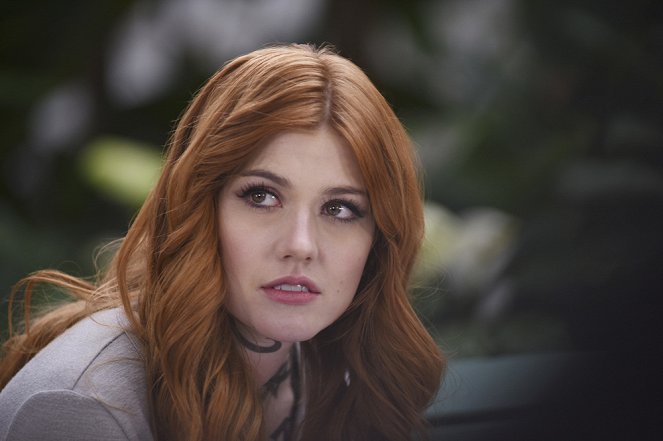 Shadowhunters: The Mortal Instruments - You Are Not Your Own - Photos - Katherine McNamara