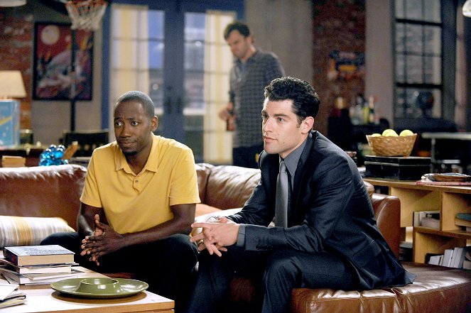 New Girl - Bad in Bed - Photos - Lamorne Morris, Max Greenfield