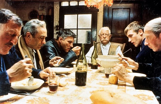 A Dominici-ügy - Filmfotók - Marcel Gassouk, Gérard Darrieu, Jean Gabin, Gérard Depardieu, Michel Robin