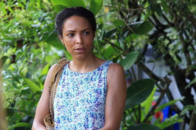 Death in Paradise - The Secret of the Flame Tree - Photos