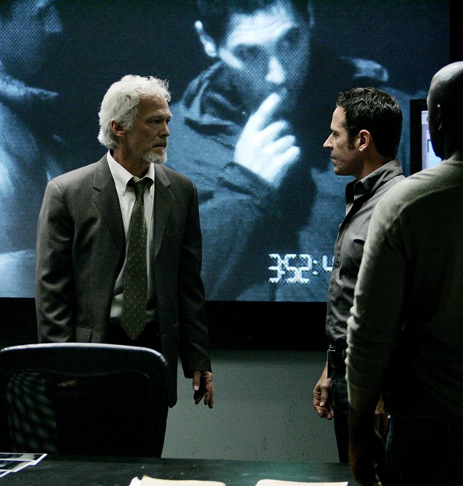 Numb3rs - Season 4 - In Security - Photos - James Morrison, Rob Morrow