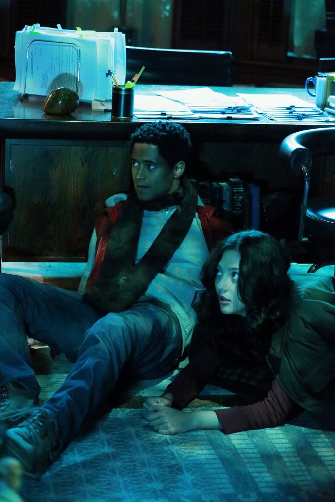 How to Get Away with Murder - Season 1 - Freakin' Whack-a-Mole - Photos - Alfred Enoch, Katie Findlay