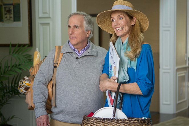 New Girl - Season 5 - What About Fred - Photos - Julie Hagerty, Henry Winkler