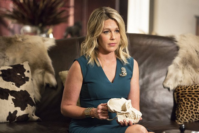 Angie Tribeca - Season 3 - Welcome Back, Blotter - Photos - Jessica St. Clair
